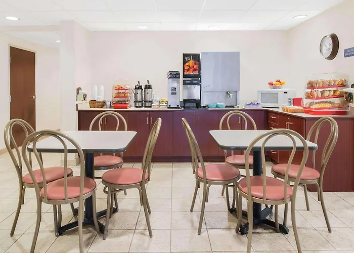 Microtel Inn & Suites By Wyndham Hamburg